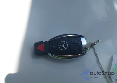 2014 Mercedes-Benz Cla 250 z USA, uszkodzony, nr VIN WDDSJ4EB3EN062841